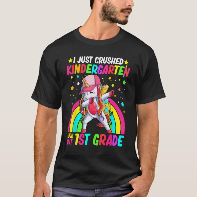 T-shirt Kids I Just Crushed Kindergarten Look Out First Gr (Devant)