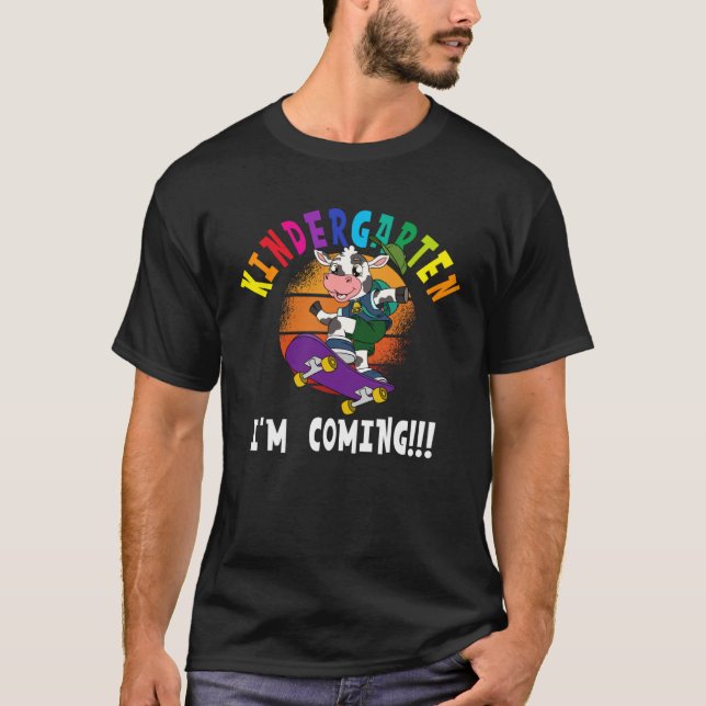 T-shirt Kindergarten I m Coming Cow Skateboarding (Devant)