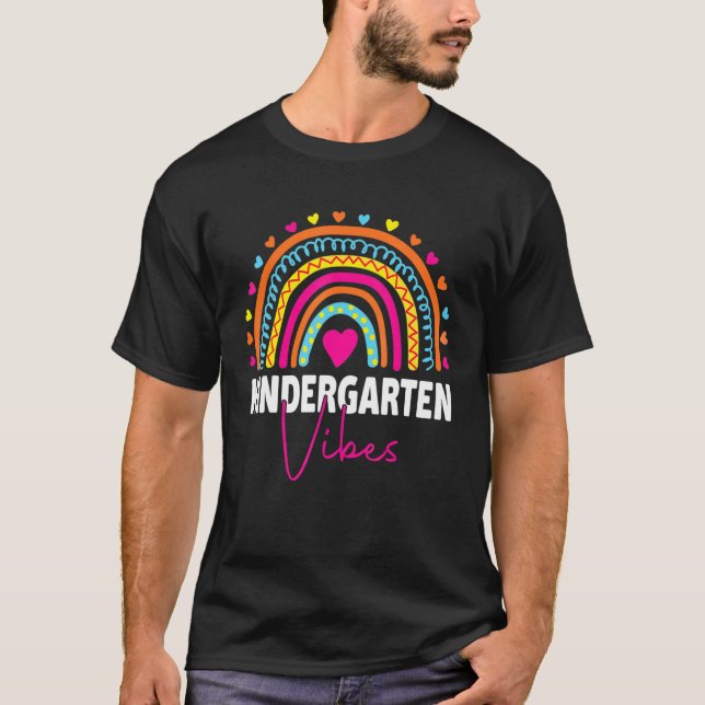 T-shirt Kindergarten Vibes First Day Back To School Teache (Devant)