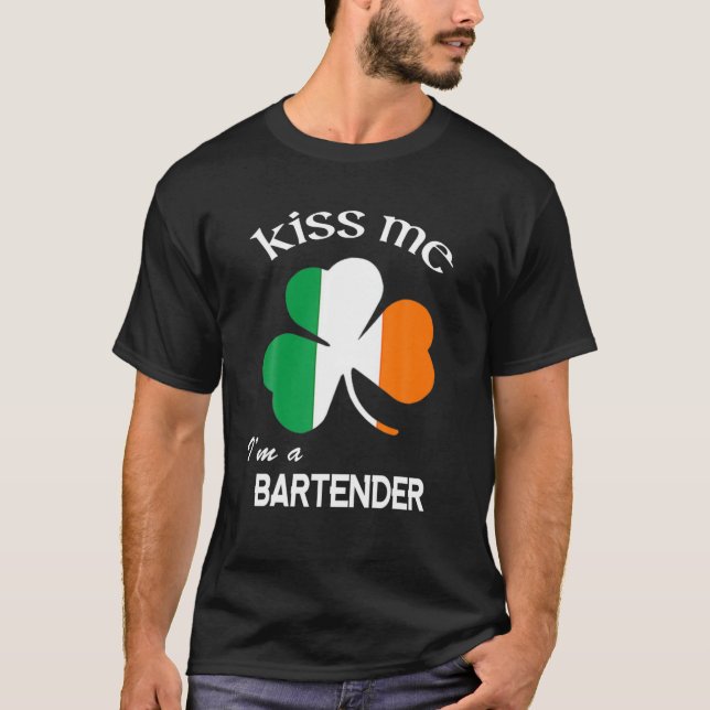 T-shirt Kiss Me I'm A Bartender Shamrock St. Patrick's Day (Devant)