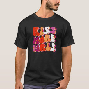 T-shirt Kiss More Girls Lesbian Pride Flag LGBTQ Pride Mon