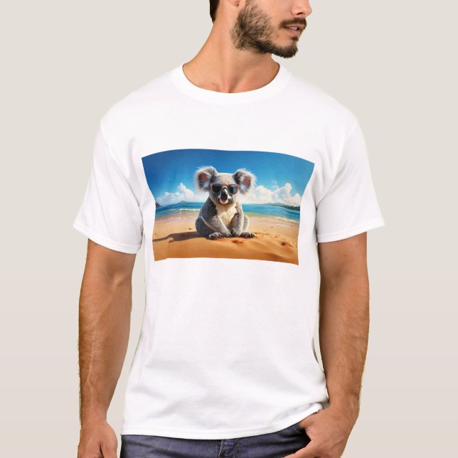 T-shirt Koala sur une plage de sable (Devant)