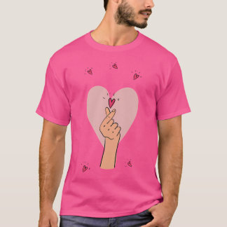 T-shirt Kpop Heart Love Tee Finger Crossed K-Drama K-Pop