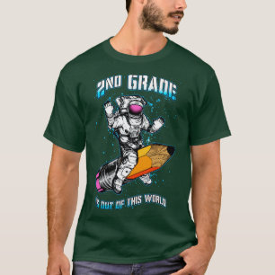 T-shirt La 2e Classe Est En Dehors De Ce Monde L'Astronaut