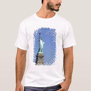 T-shirt La beauté de la célèbre Statue de la Liberté sur