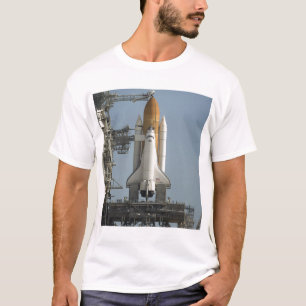 T-shirt La découverte de navette spatiale repose prêt