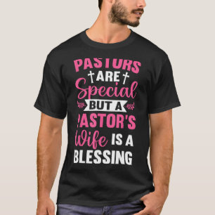 T-shirt La femme du pasteur bénit le chef de l'église chré