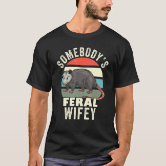 T-shirt La femme sauvage de quelqu'un Chatte rétro drôle F