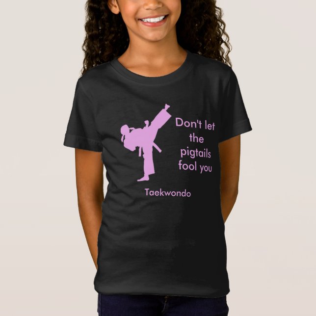 T-Shirt La fille du Taekwondo ne laissent pas les tresses (Devant)