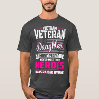 T-shirt La Fille Vétéran Du Vietnam Élevée Par Mon Héros
