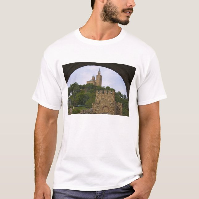 T-shirt La forteresse médiévale des Tsarevets (Devant)