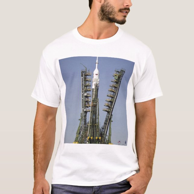 T-shirt La fusée Soyouz est montée en position 4 (Devant)