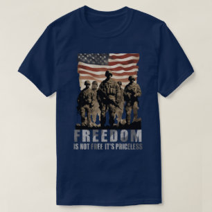 T-shirt La liberté du drapeau patriotique américain n'est 