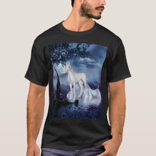 T-shirt La licorne rêve la crinière fleurie pourpre 1