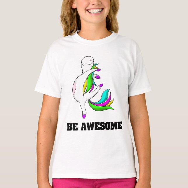 T-shirt La magie UNICORN de l'enfance. (Devant)