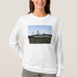 T-shirt La navette spatiale l'Atlantide déferle son