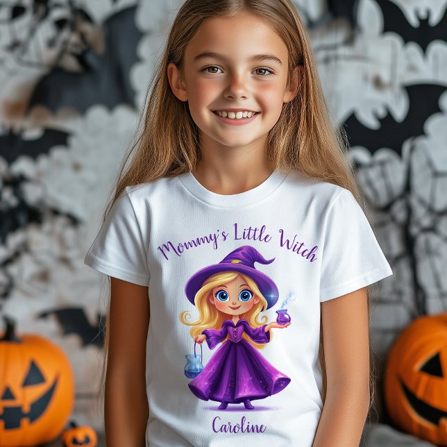 T-Shirt La petite sorcière de maman Halloween Nom de la fi (Mommy's Little Witch Halloween Girl Name T-Shirt)