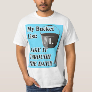 T-shirt La pièce en t de liste de seau