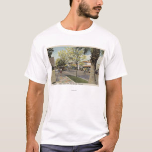 T-shirt La rue de village, commande de canyon de paume