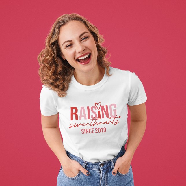 T-shirt La Saint-Valentin Élevant des Amoureux Maman (Créateur téléchargé)