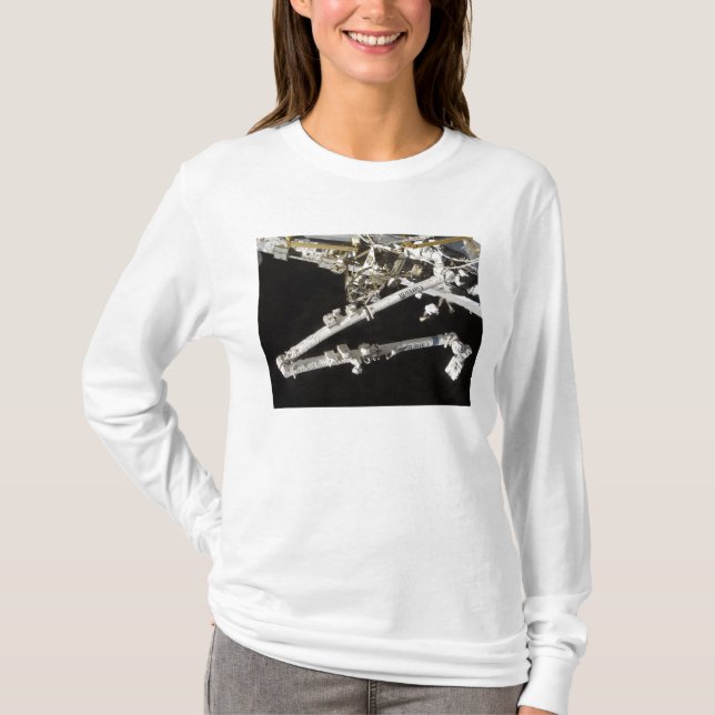 T-shirt La station spatiale de construction canadienne (Devant)