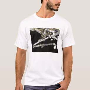 T-shirt La station spatiale de construction canadienne