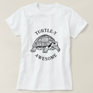 T-shirt La tortue est géniale. Dessin mignon de tortue. Je