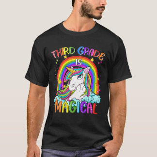 T-shirt La Troisième Classe Est Magique Unicorne Arc En Ci