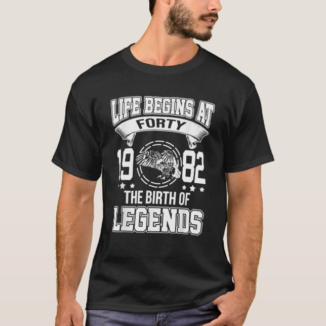 T-shirt La Vie Commence À Quarante 1982 La Naissance Des L (Devant)