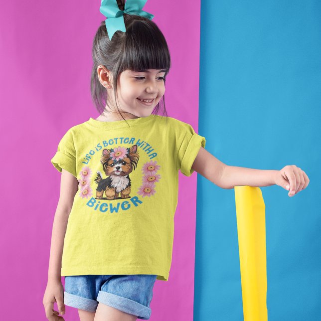 T-shirt La vie est meilleure avec un Biewer Terrrier (Créateur téléchargé)