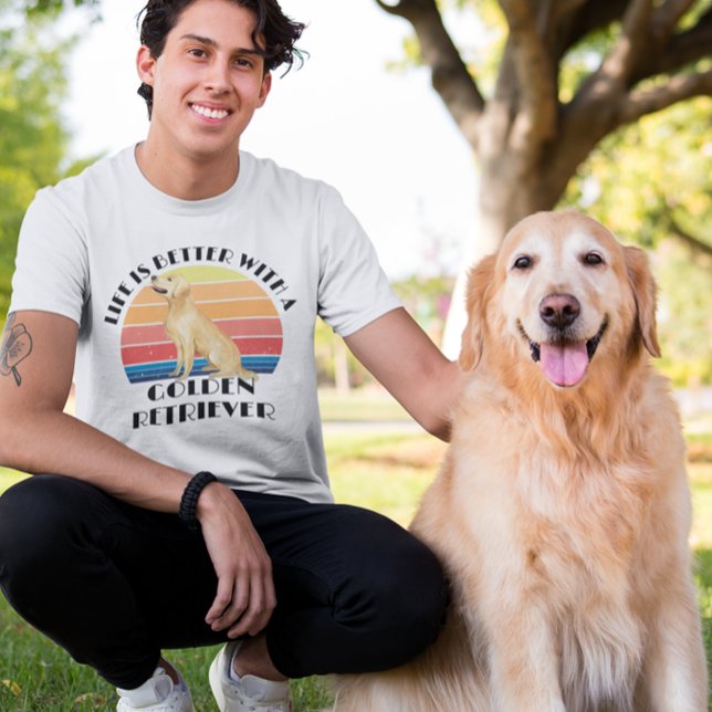 T-shirt La vie est meilleure avec un Golden Retriever Rétr (Créateur téléchargé)
