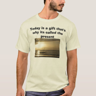 T-shirt La voile de lever de soleil, est aujourd'hui un