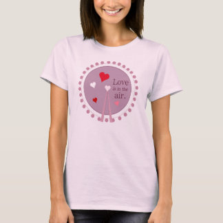 T-shirt L'amour est dans la chemise aérienne