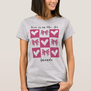 T-shirt L'amour est dans le style Coeur du bloc de l'air