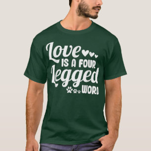 T-shirt L'Amour Est Un Mot De Quatre Légendes Drôle Amoure