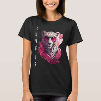 T-shirt L'amour exquis est avec le coeur animal Valentine'