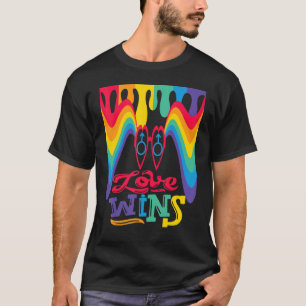 T-shirt L'amour gagne Rainbow avec le symbole Mars pour l'