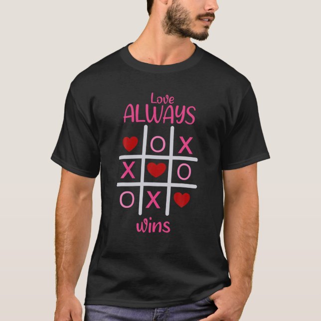 T-shirt L'amour gagne toujours Tic-Tac-Toe Coeur Rouge Sai (Devant)