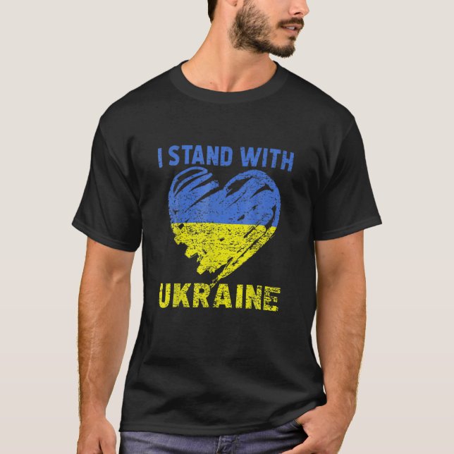 T-shirt L'Amoureux Ukrainien Je Me Trouve Au Coeur De L'Uk (Devant)