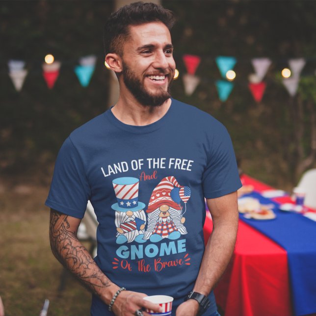 T-shirt Land of the Free and Gnome of the Brave (Créateur téléchargé)