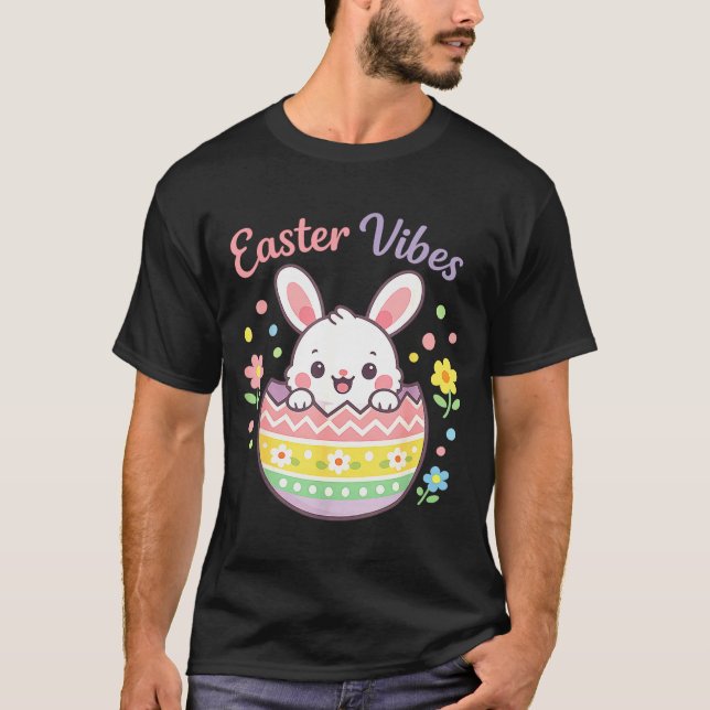 T-shirt Lapin de Pâques mignon dans un œuf, ambiance paste (Devant)