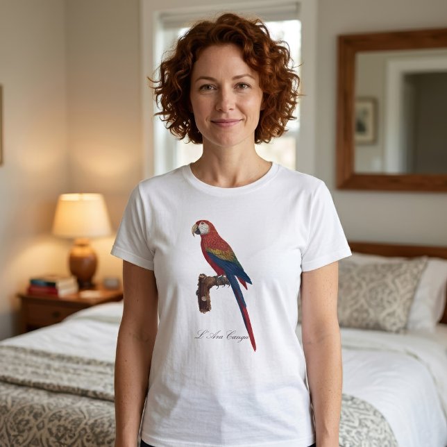T-shirt L'Ara Macao / Ara Rouge  (Scarlet Macaw or Red-Breasted Macaw, Ara macao. Women Basic White T-Shirt )