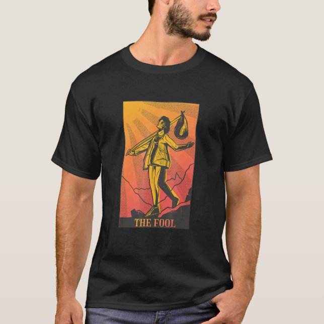 T-shirt L'Astrologie Fool Tarot Card Occult Hobo Avec Bin (Devant)
