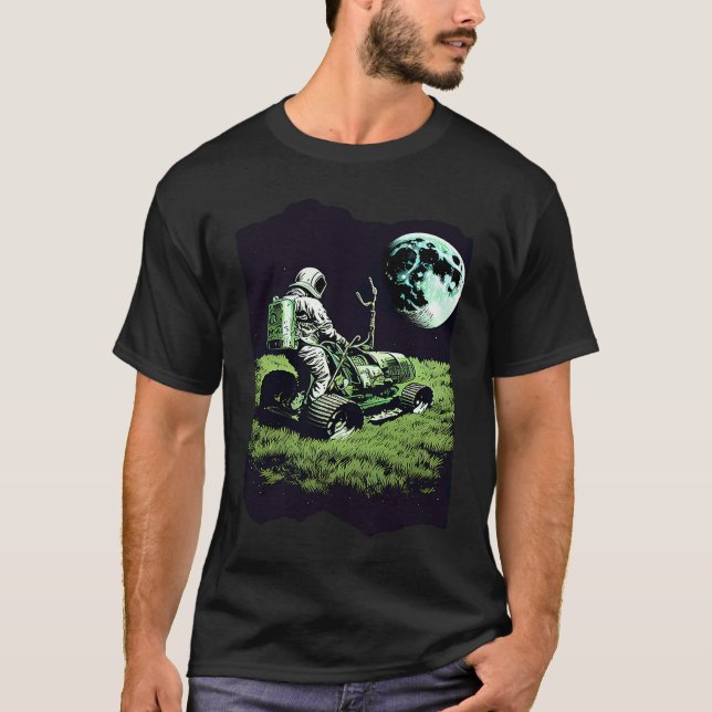 T-shirt L'astronaute Métrage De La Pelouse Dans L'Espace O (Devant)