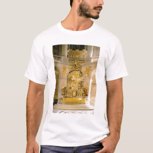 T-shirt L'autel dans la chapelle royale (photo)