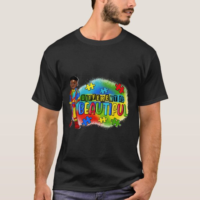 T-shirt L'Autisme Enfant Noir Différent Est Beau Autisme A (Devant)