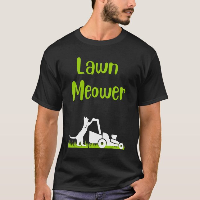 T-shirt Lawn mowing standing cat cutting grass meowing pun (Devant)