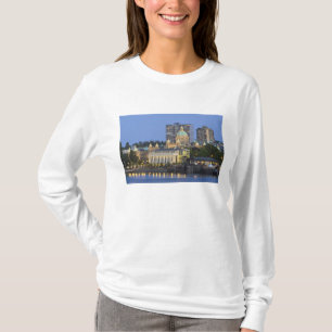 T-shirt Le bâtiment du Parlement illuminé à l'intérieur
