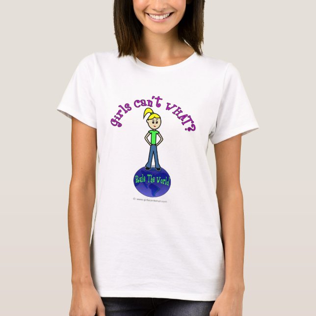 T-shirt Le Blonde règne sur le monde (Devant)
