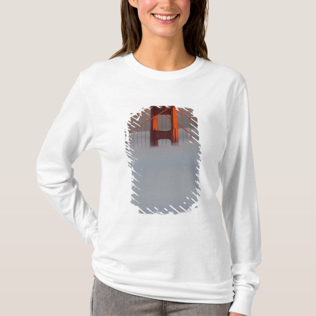 T-shirt Le brouillard envahit la baie de San Francisco cou (Devant)